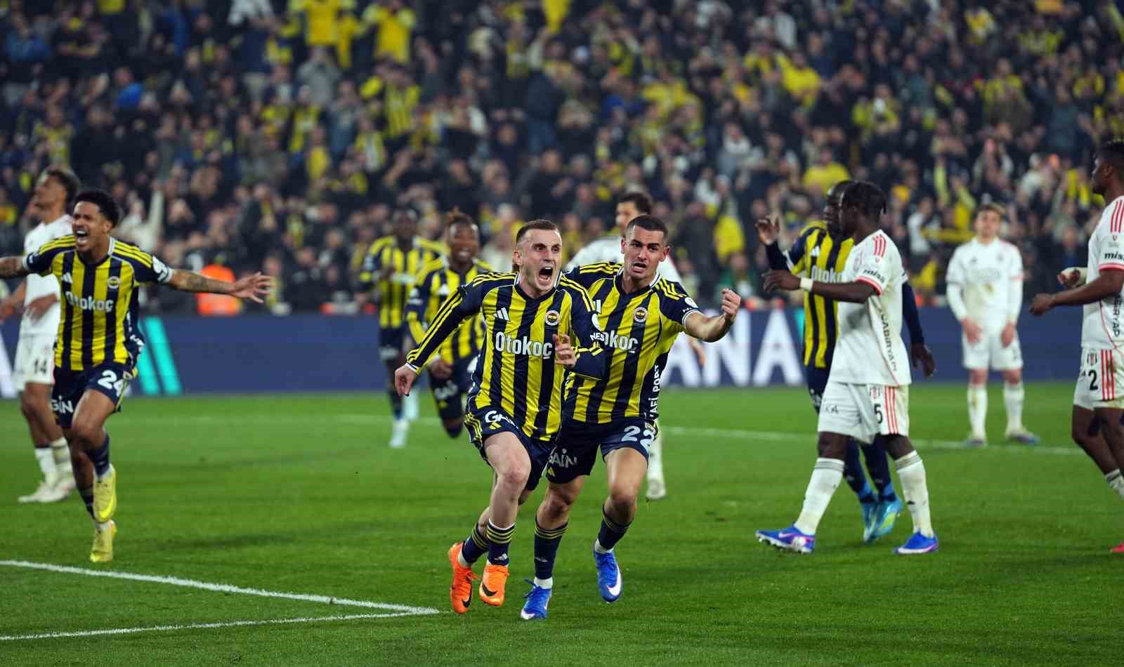 Fenerbahçe, ligde Beşiktaş’ı 2 maçta da devirdi
