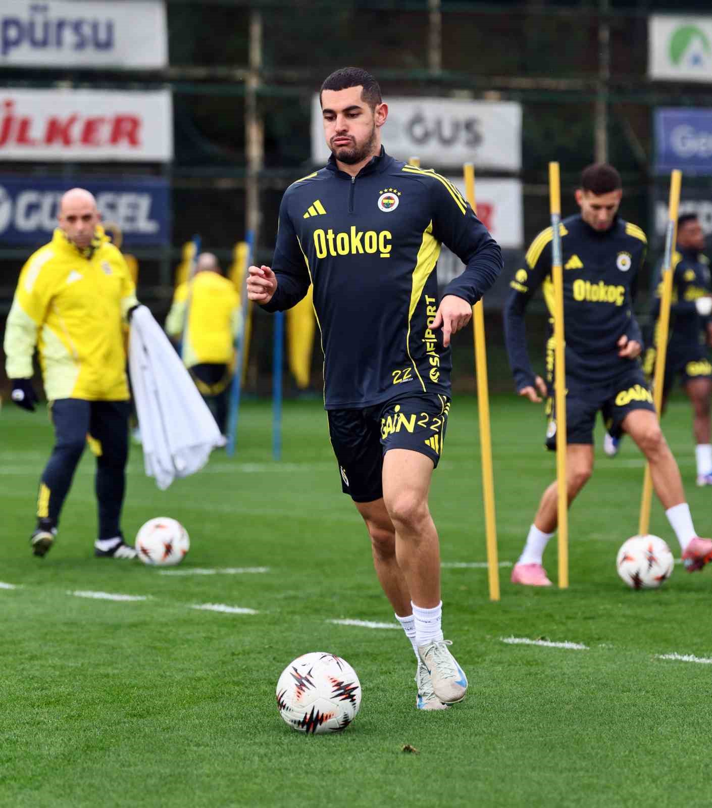 Fenerbahçe, Nottingham Forest maçı hazırlıklarına başladı
