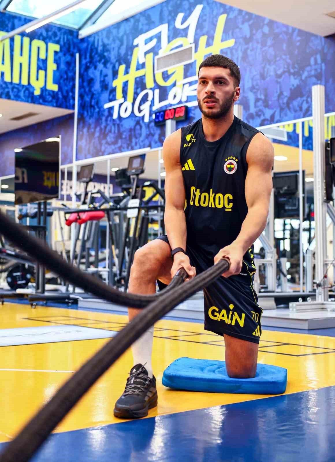 Fenerbahçe, Nottingham Forest maçı hazırlıklarına başladı
