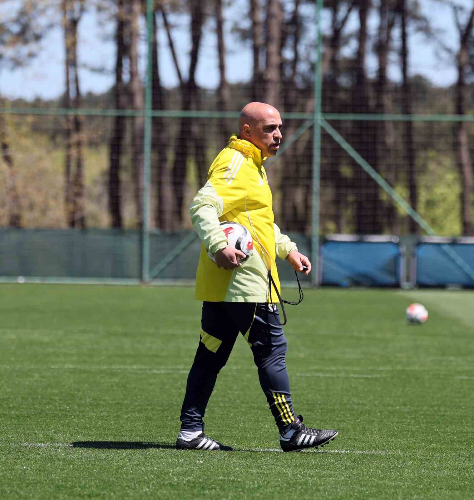 Fenerbahçe, RAMS Başakşehir maçı hazırlıklarına devam etti
