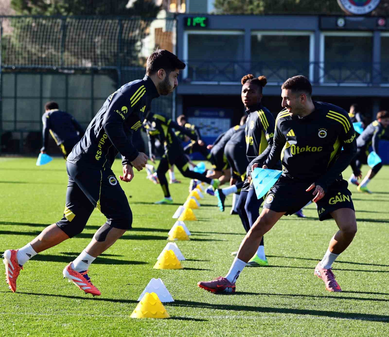 Fenerbahçe, Samsunspor maçı hazırlıklarını tamamladı
