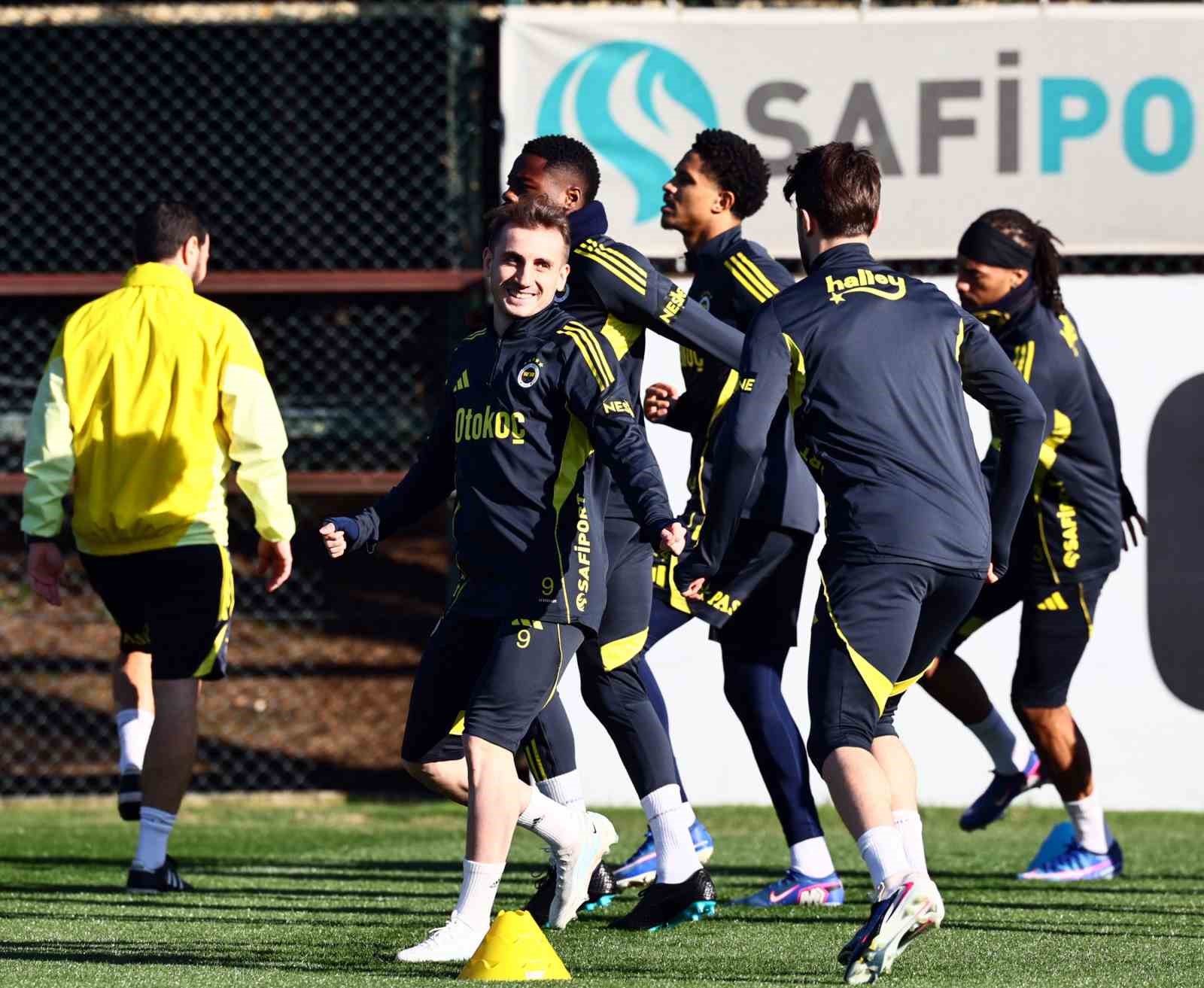 Fenerbahçe, Samsunspor maçı hazırlıklarını tamamladı
