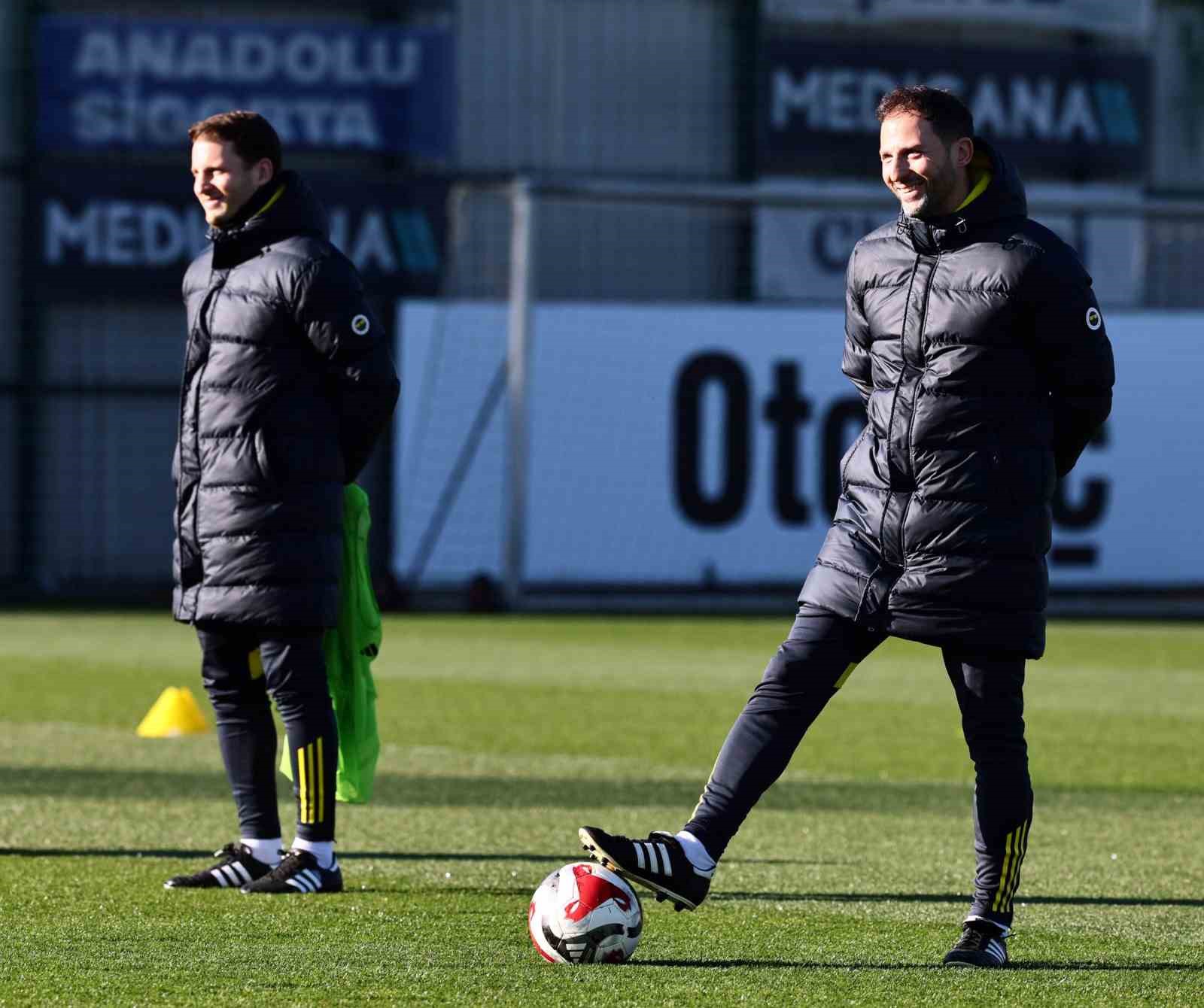 Fenerbahçe, Samsunspor maçı hazırlıklarını tamamladı
