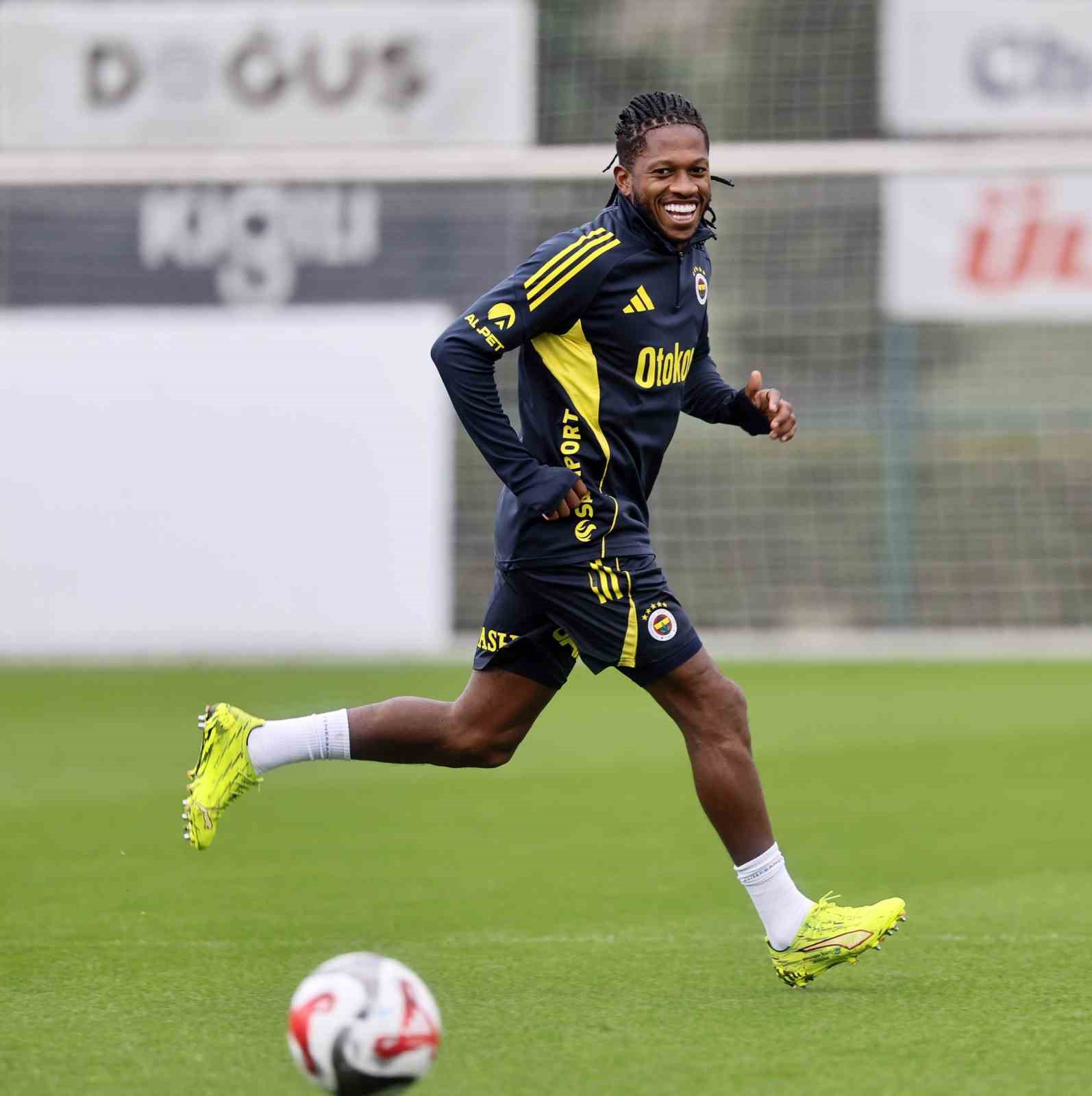 Fenerbahçe, Turkcell Süper Kupa finali hazırlıklarına başladı
