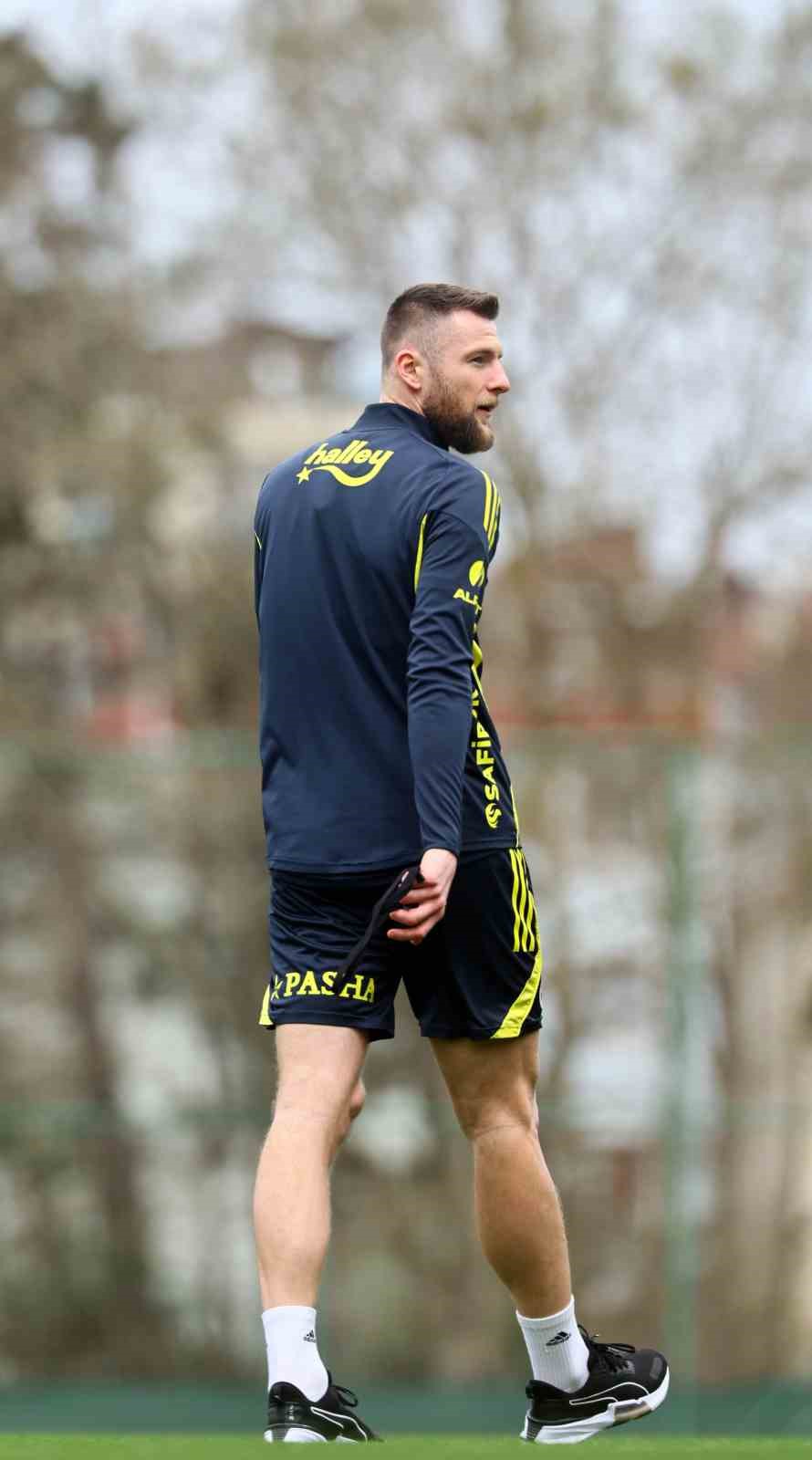 Fenerbahçe’de Çaykur Rizespor maçı hazırlıkları devam etti
