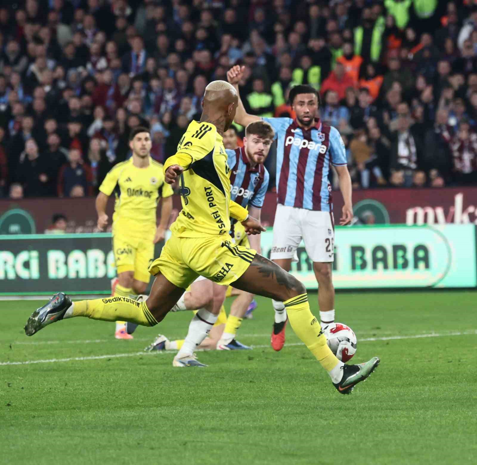 Fenerbahçe’de ön plana çıkan ikili: Asensio ve Talisca
