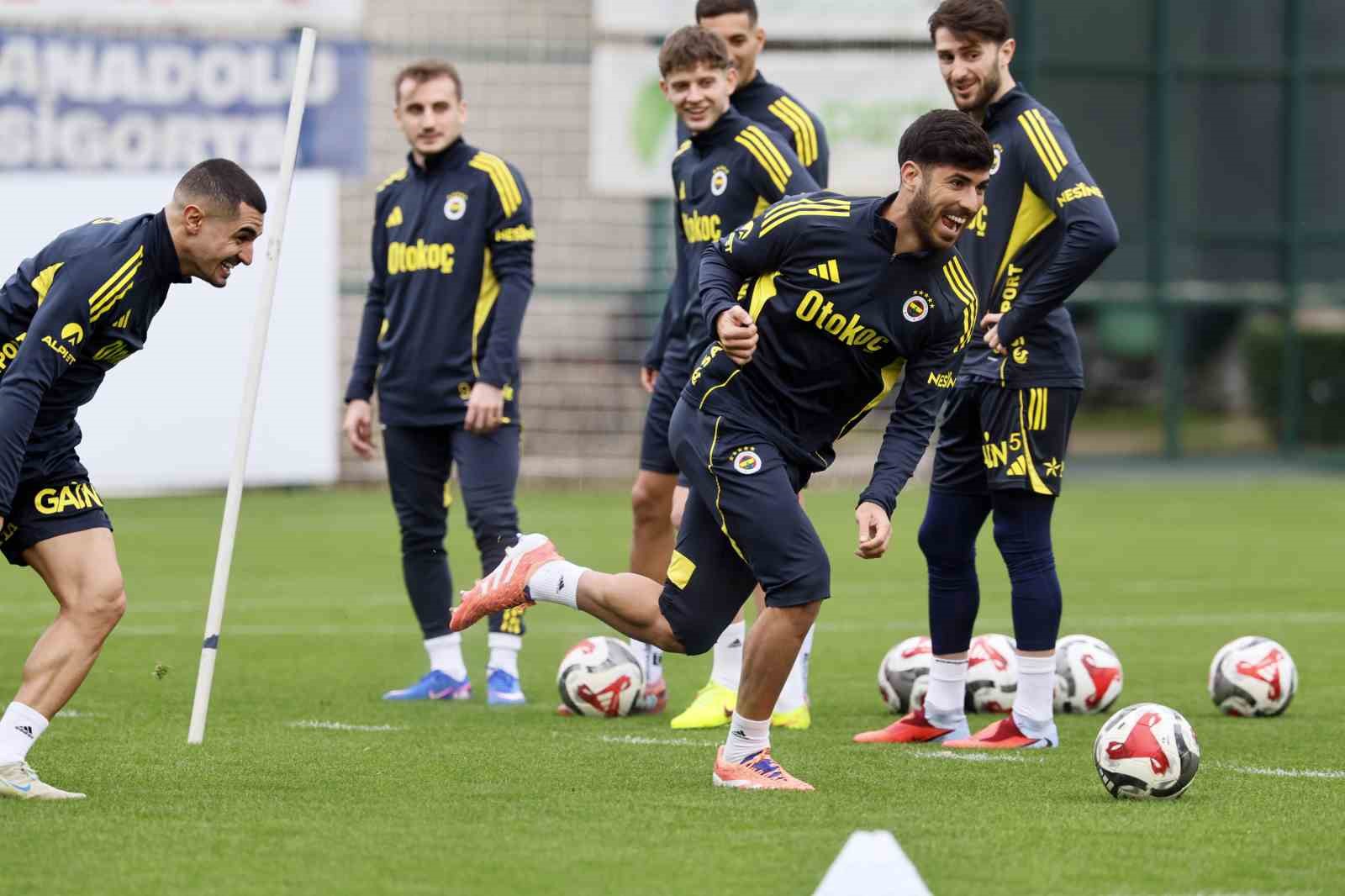Fenerbahçe’de Samsunspor maçı hazırlıkları tamamlandı
