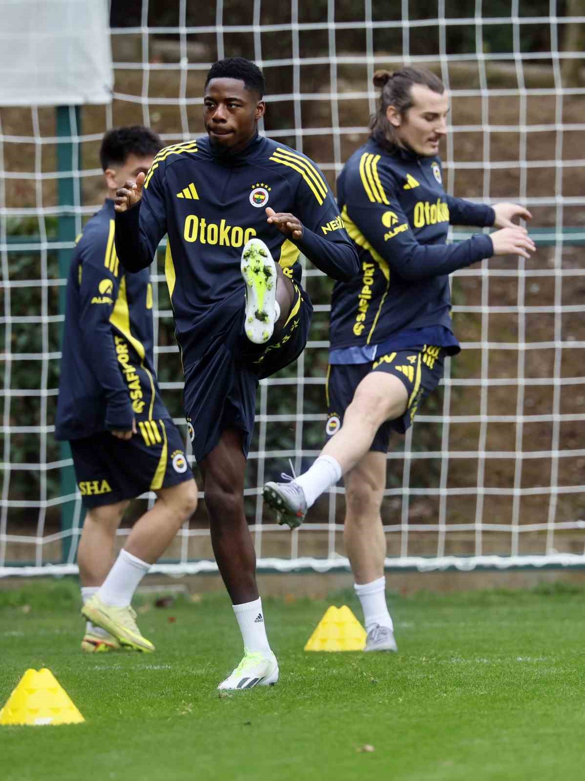 Fenerbahçe’de Samsunspor maçı hazırlıkları tamamlandı
