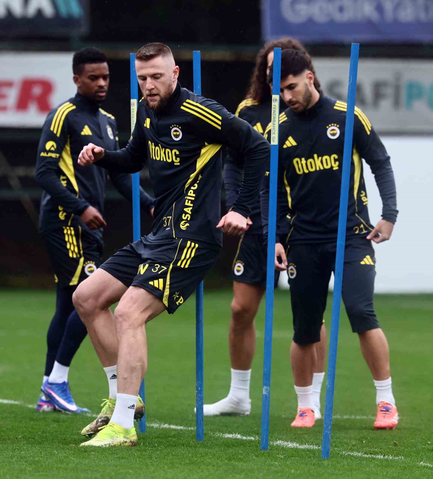 Fenerbahçe’de Trabzonspor maçı hazırlıkları tamamlandı
