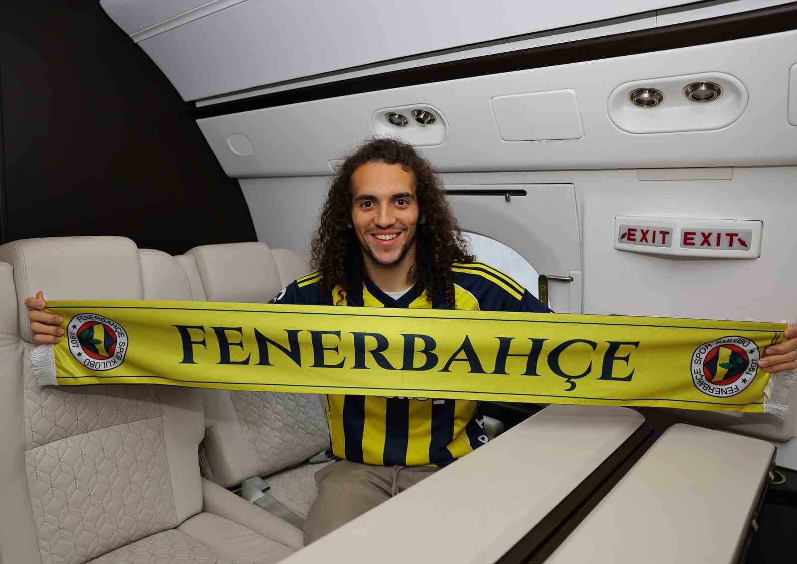 Fenerbahçe’nin yeni transferi Matteo Guendouzi, İstanbul’a geldi
