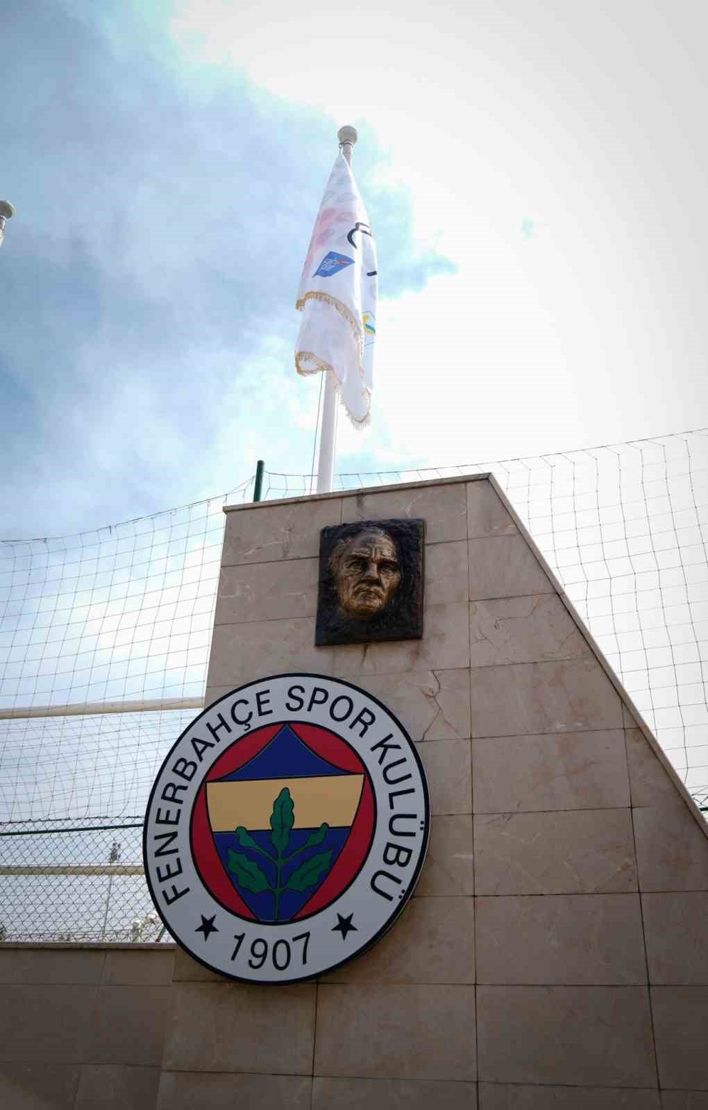 Fenerbahçe’ye ’Fair Play Altın Şeref Bayrağı’
