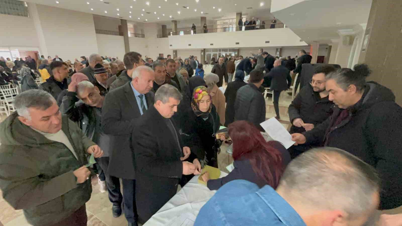 Ferdi Özer yeniden başkan seçildi
