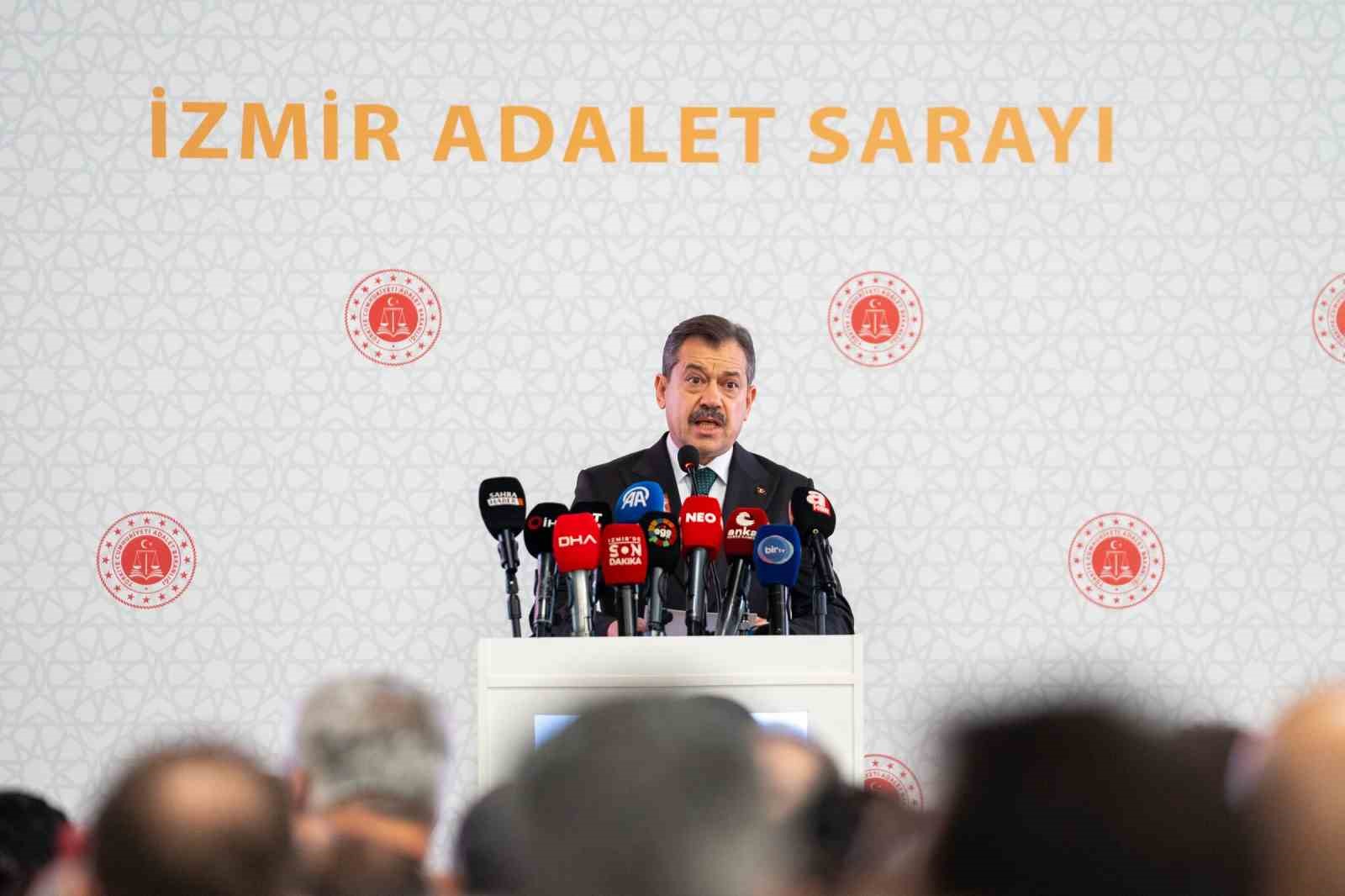 Fethi Sekin şehit düştüğü yerde karanfillerle anıldı
