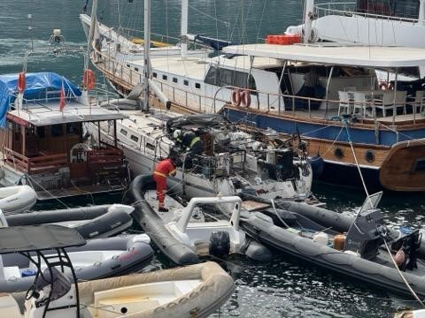 Fethiye’de göçmen kaçakçılığı yapılan tekne yandı
