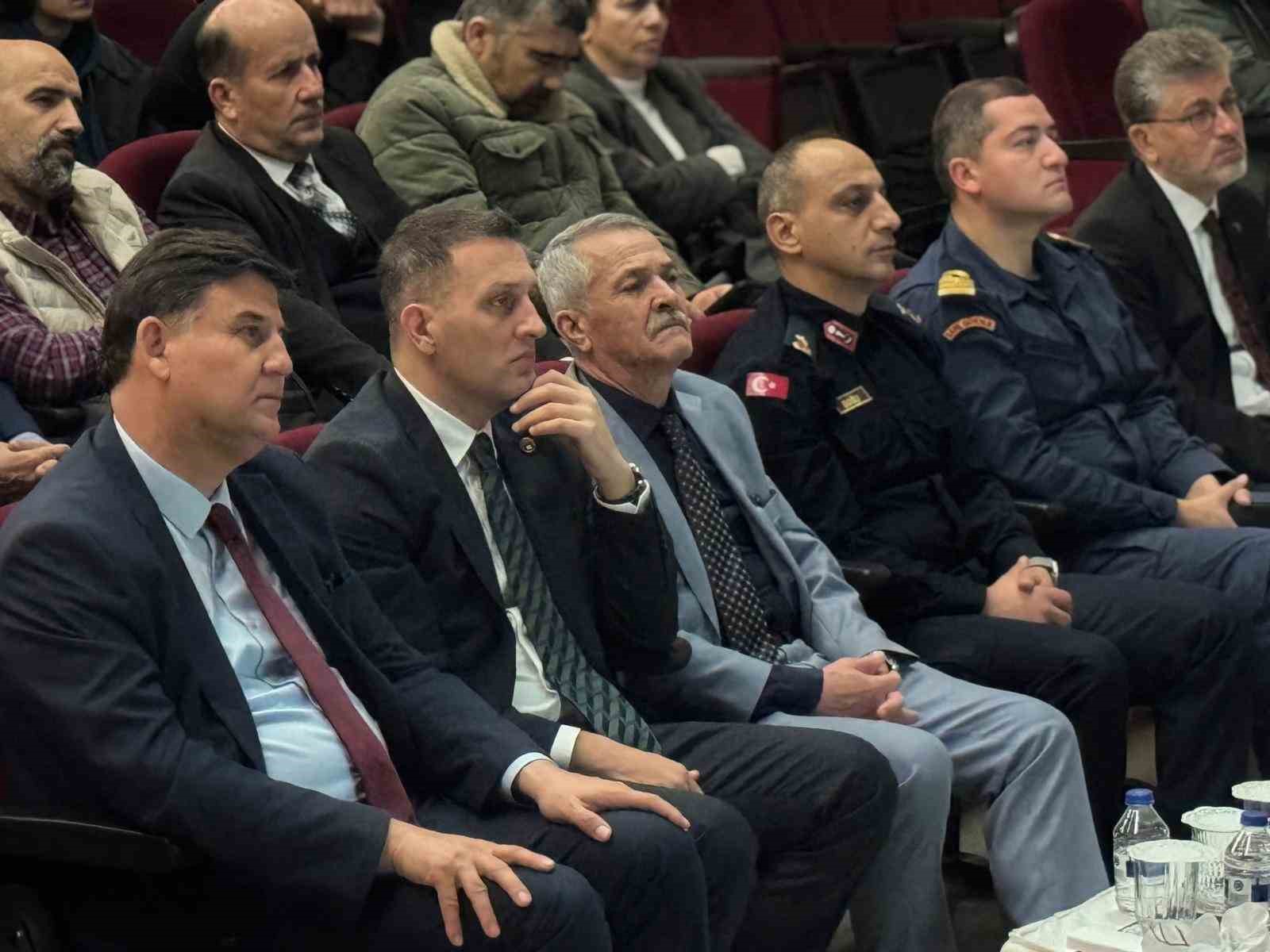 Fethiye’de lise öğrencilerine Bilişim Yoluyla Dolandırıcılık semineri
