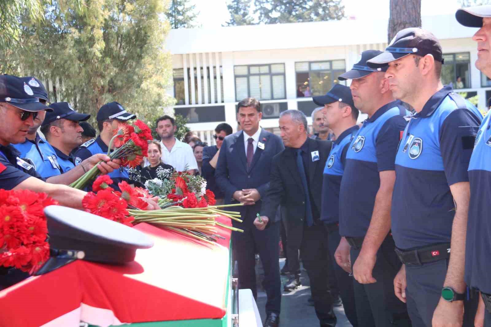 Fethiye’de Zabıta Personeli Ersoy’a duygusal veda
