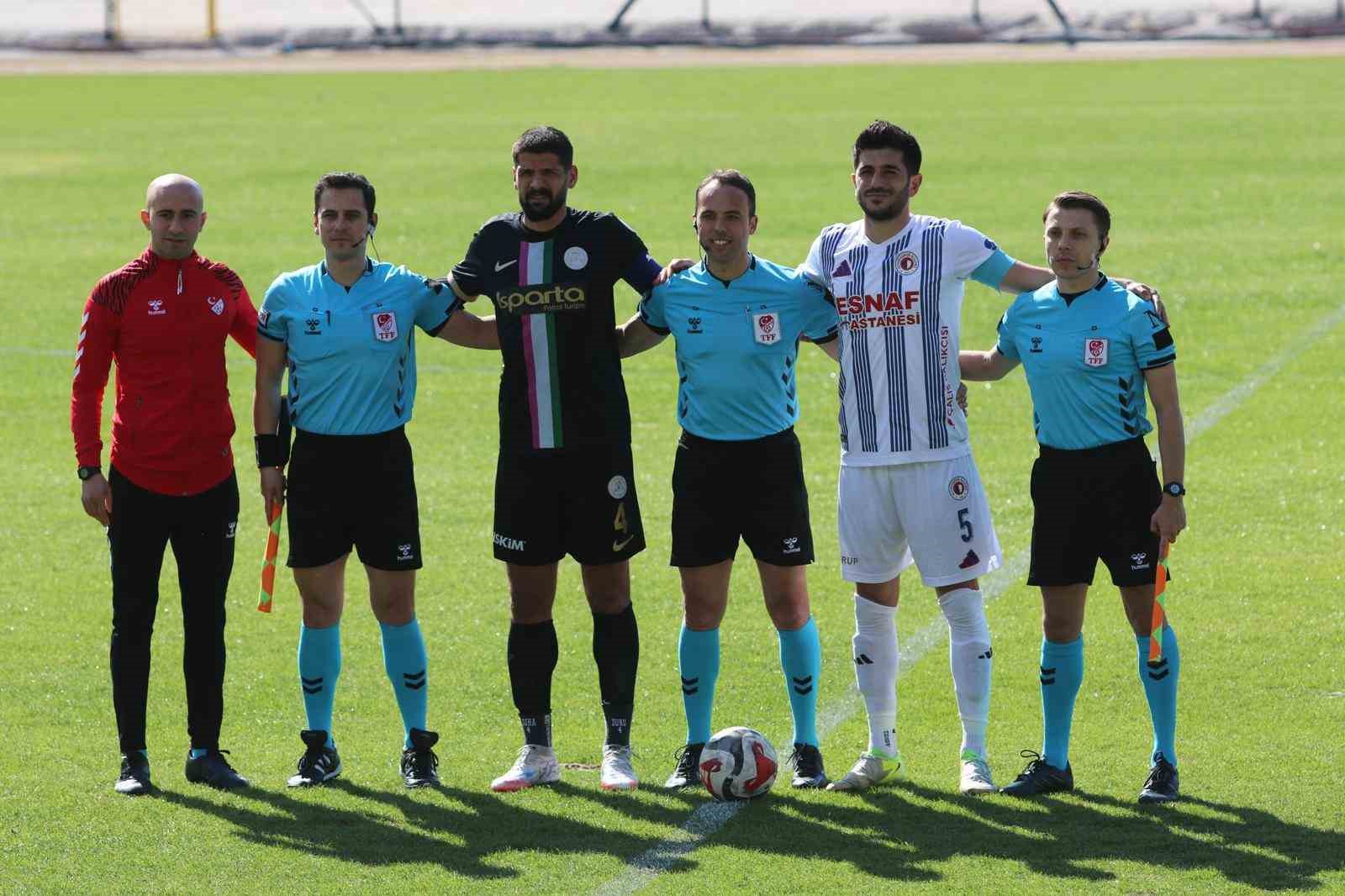 Fethiyespor evinde Isparta ile puanları paylaştı: 1-1
