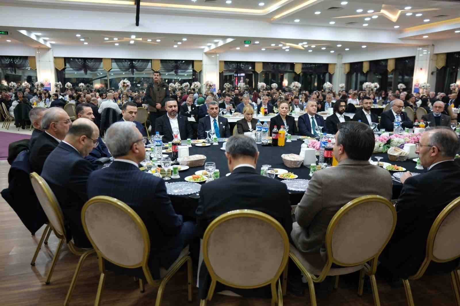 FHGC’den 10 Ocak Gazeteciler Günü’nde Arif Çakmak’a vefa
