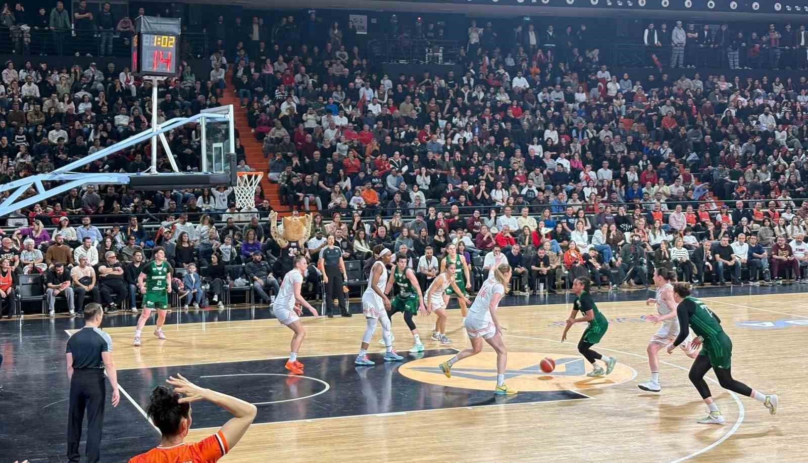 FIBA Kadınlar Avrupa Ligi: ÇİMSA ÇBK Mersin: 71 - Panathinaikos: 57
