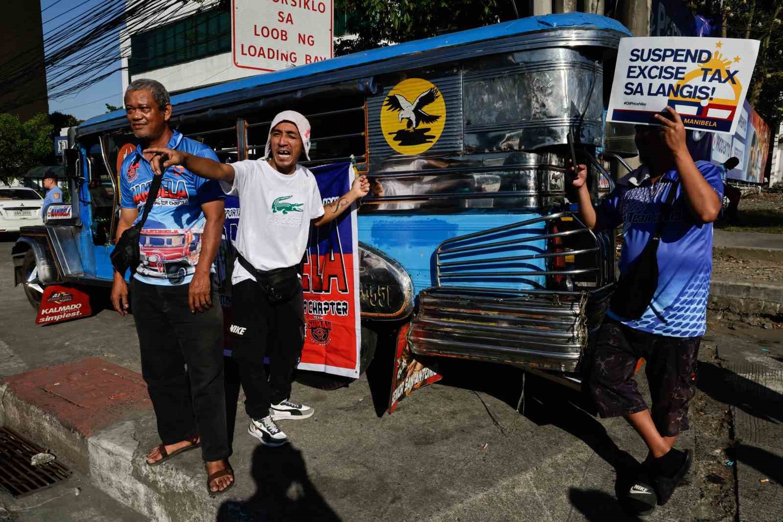 Filipinler’de ulaşım sendikaları artan yakıt fiyatlarına karşı iş bıraktı
