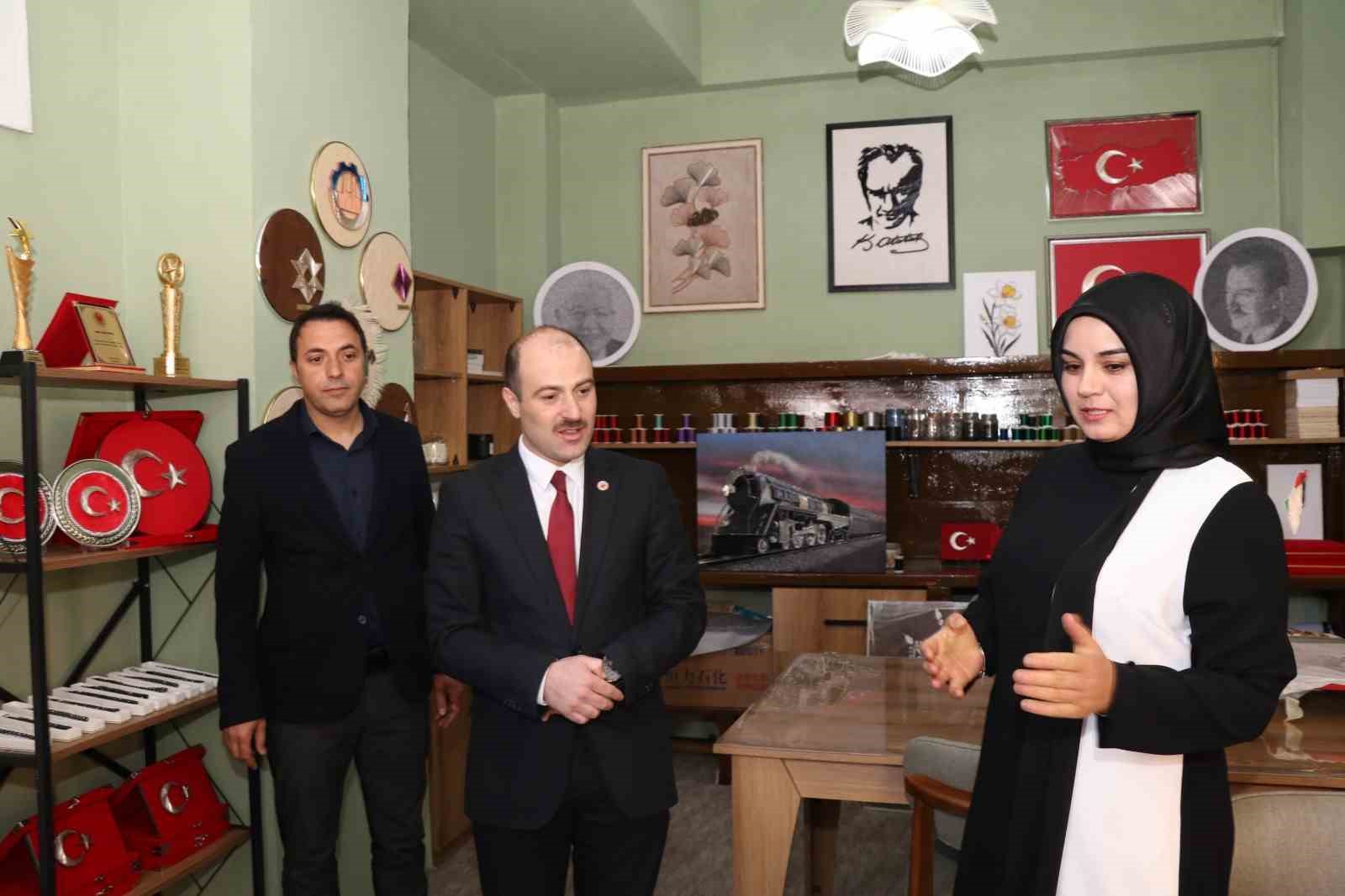 Filografi sanatçısı Elanur Akkuş hayaline kavuştu, kendi atölyesini açtı
