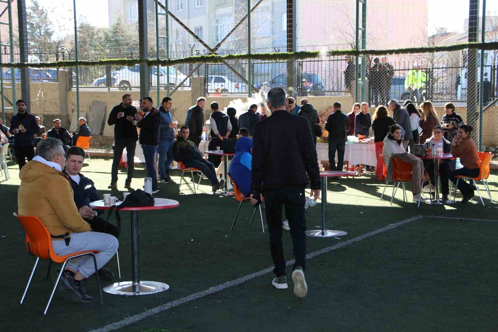 Final Okulları bursluluk sınavına 5 bin öğrenci katıldı
