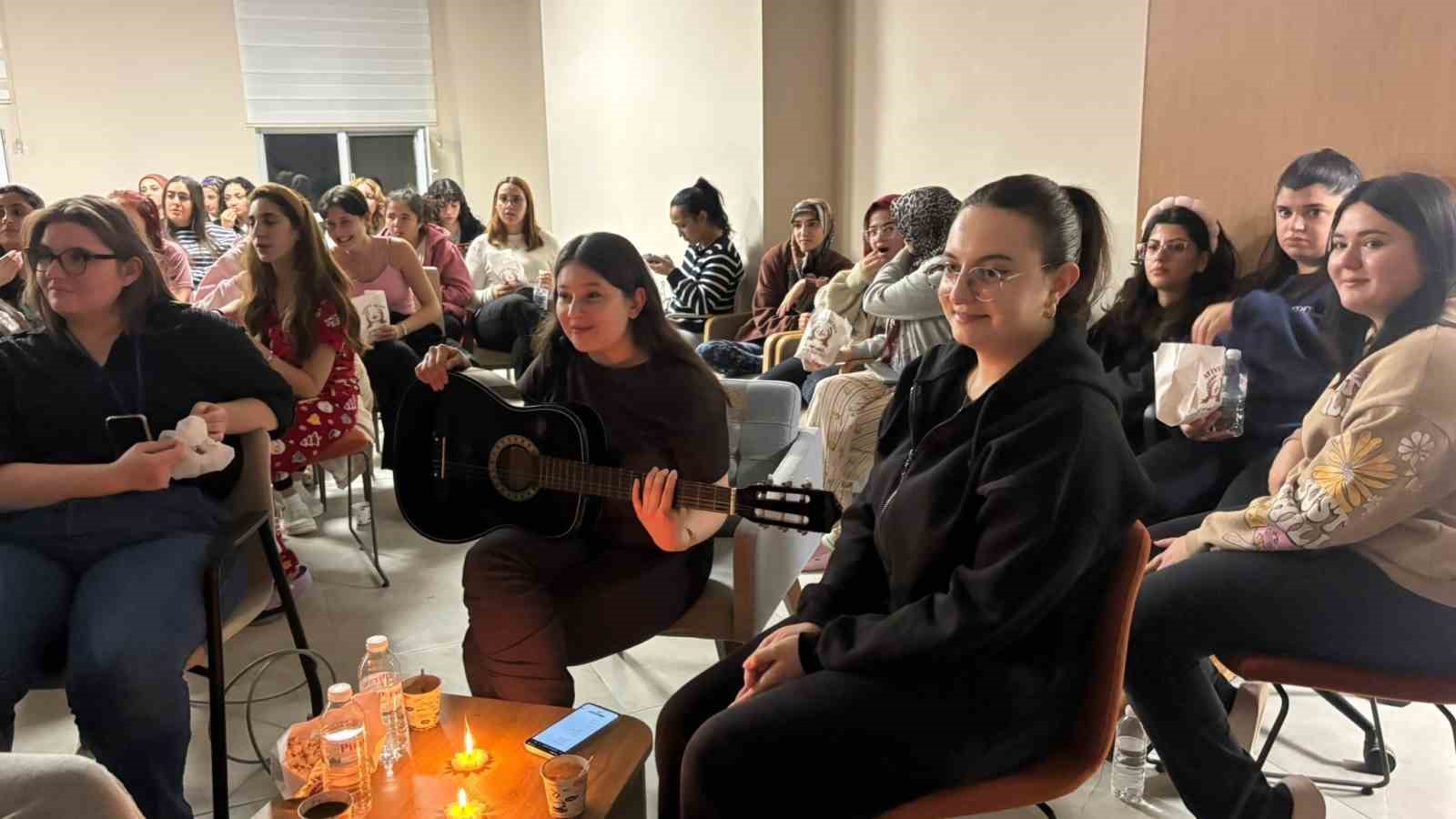 Final öncesi stres, yerini eğlenceye bıraktı
