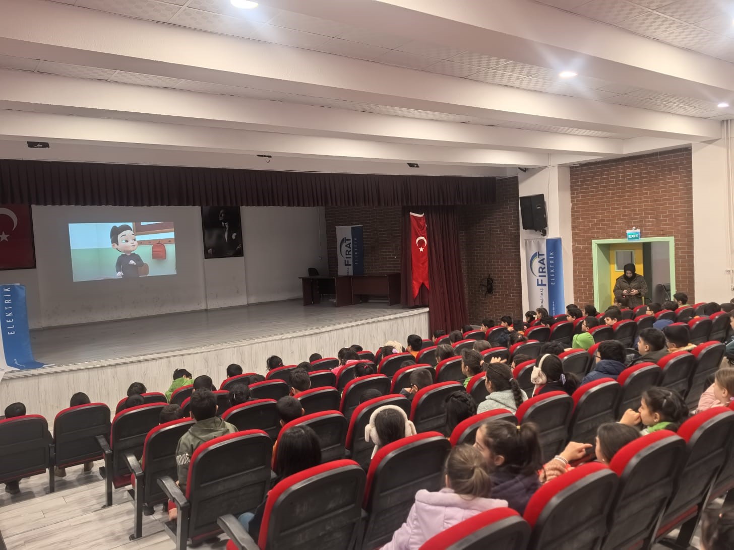 Fırat EDAŞ’tan okullarda enerji tasarrufu ve verimlilik eğitimi
Fırat EDAŞ’tan okullarda enerji tasarrufu ve verimlilik eğitimi