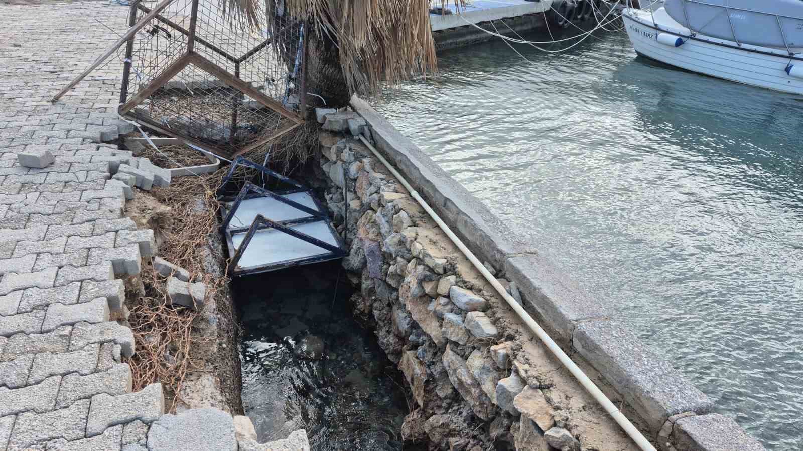 Fırtına gitti, hasar kaldı
