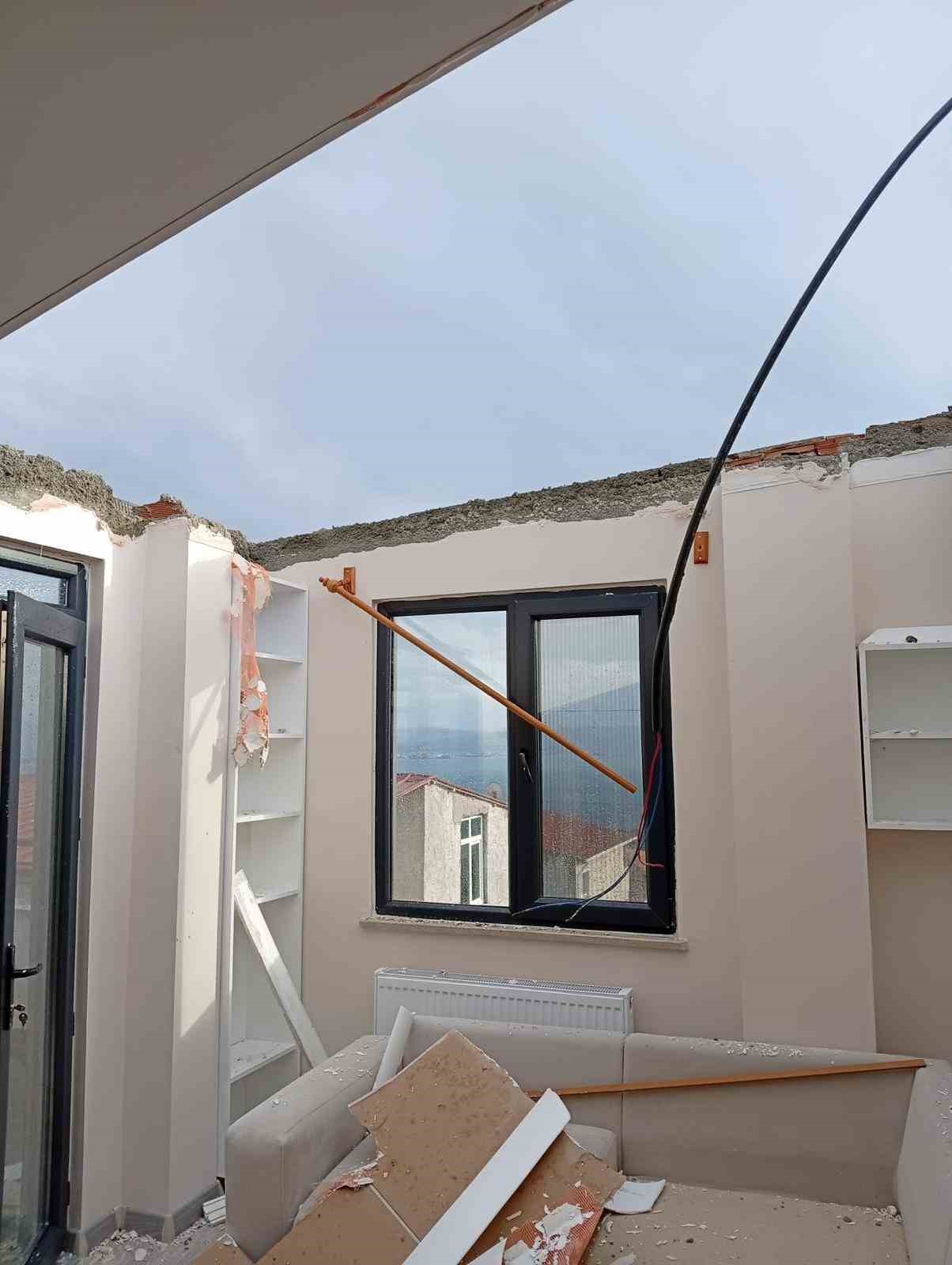 Fırtına sonrası hasar büyük oldu
