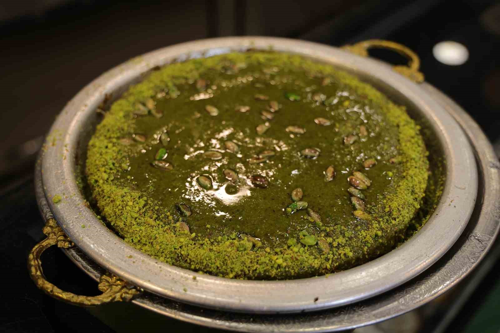 Fıstık ezmeli künefe yok satıyor
