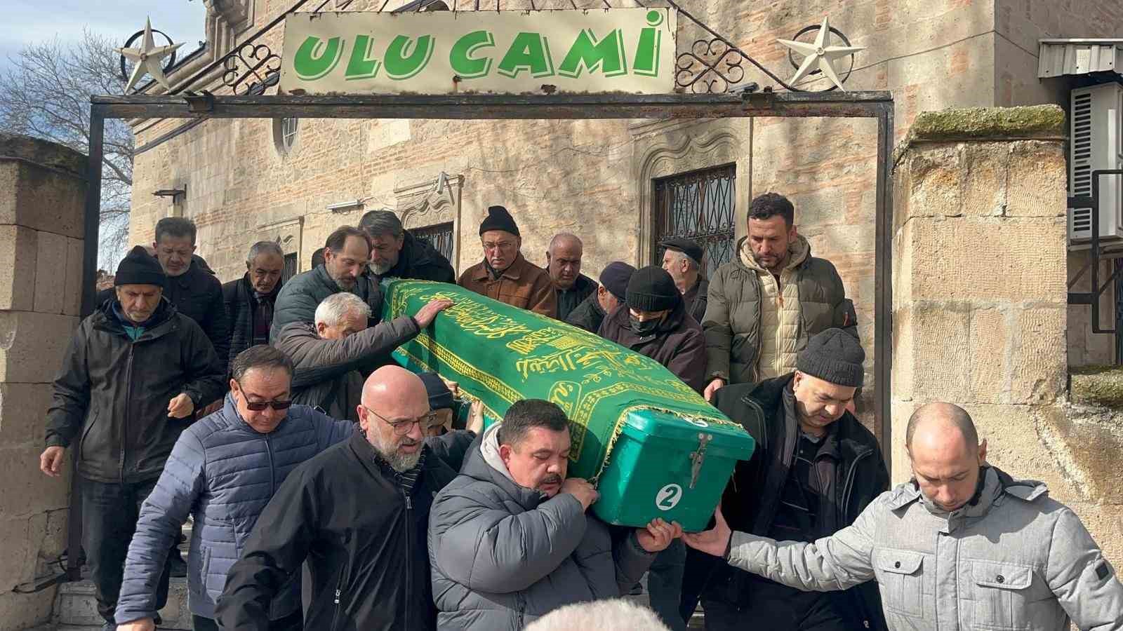 Flüt üstadı İsmail Ayvazoğlu son yolculuğuna uğurlandı
