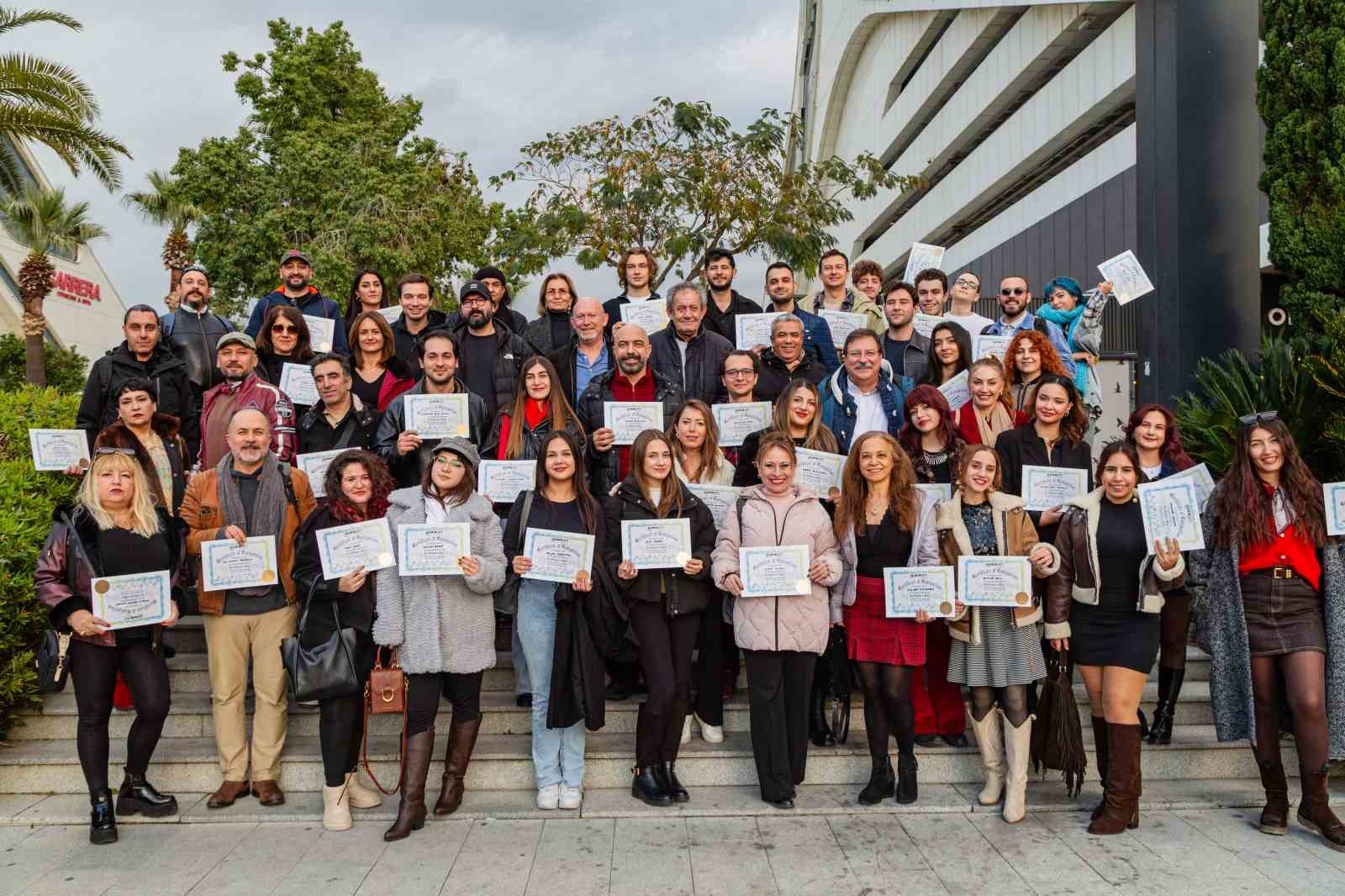 Folkart Academy, sezonun ilk mezunlarını verdi
