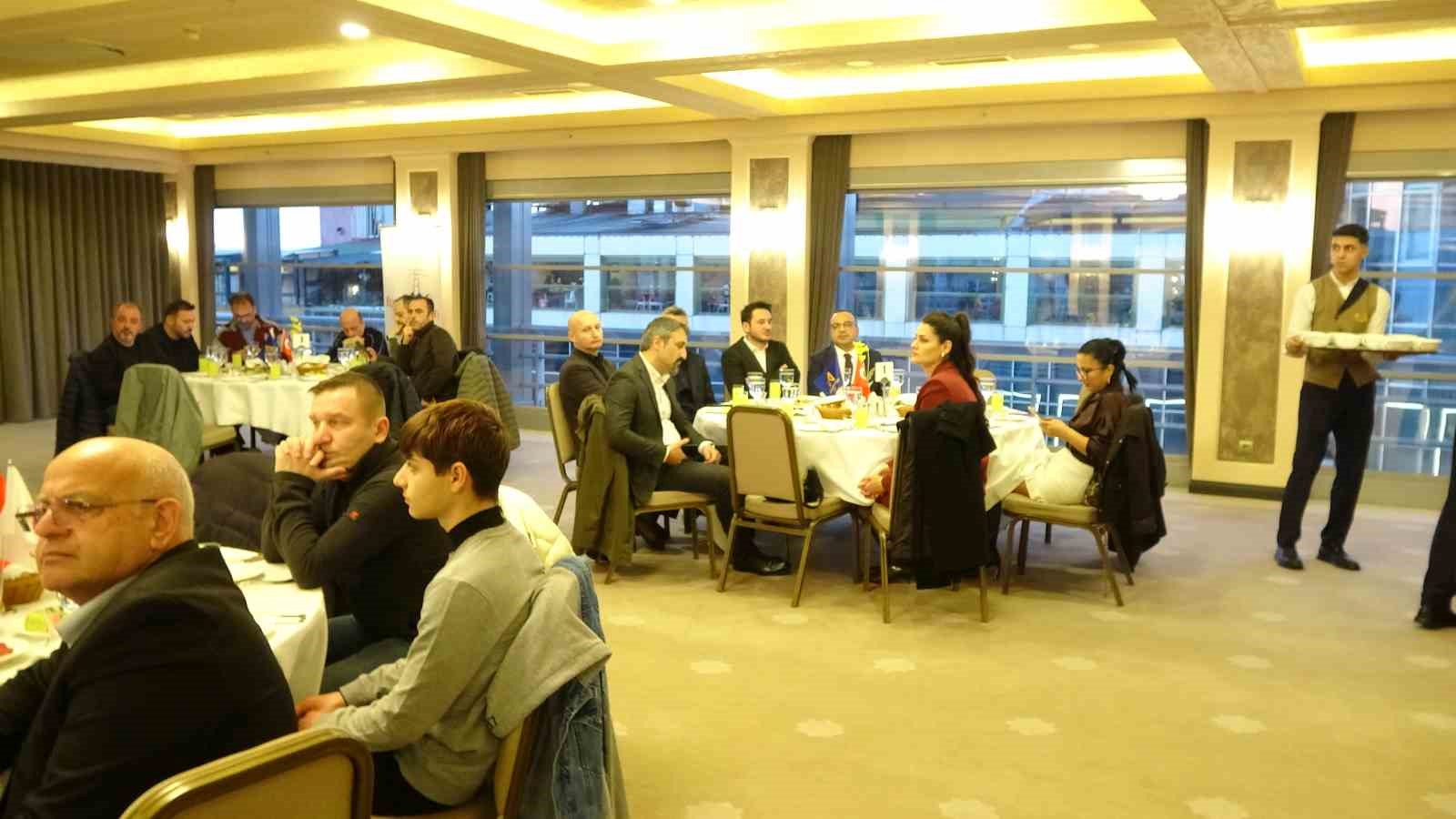 Forum Trabzon AVM’den basına iftar yemeği
