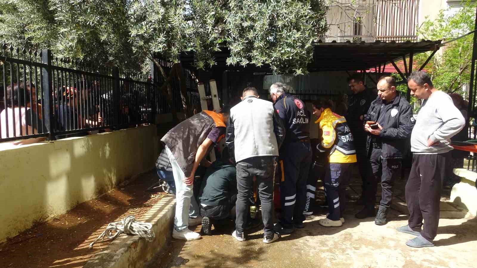 Foseptik çukuruna düşen 10 yaşındaki çocuk operasyonla kurtarıldı
