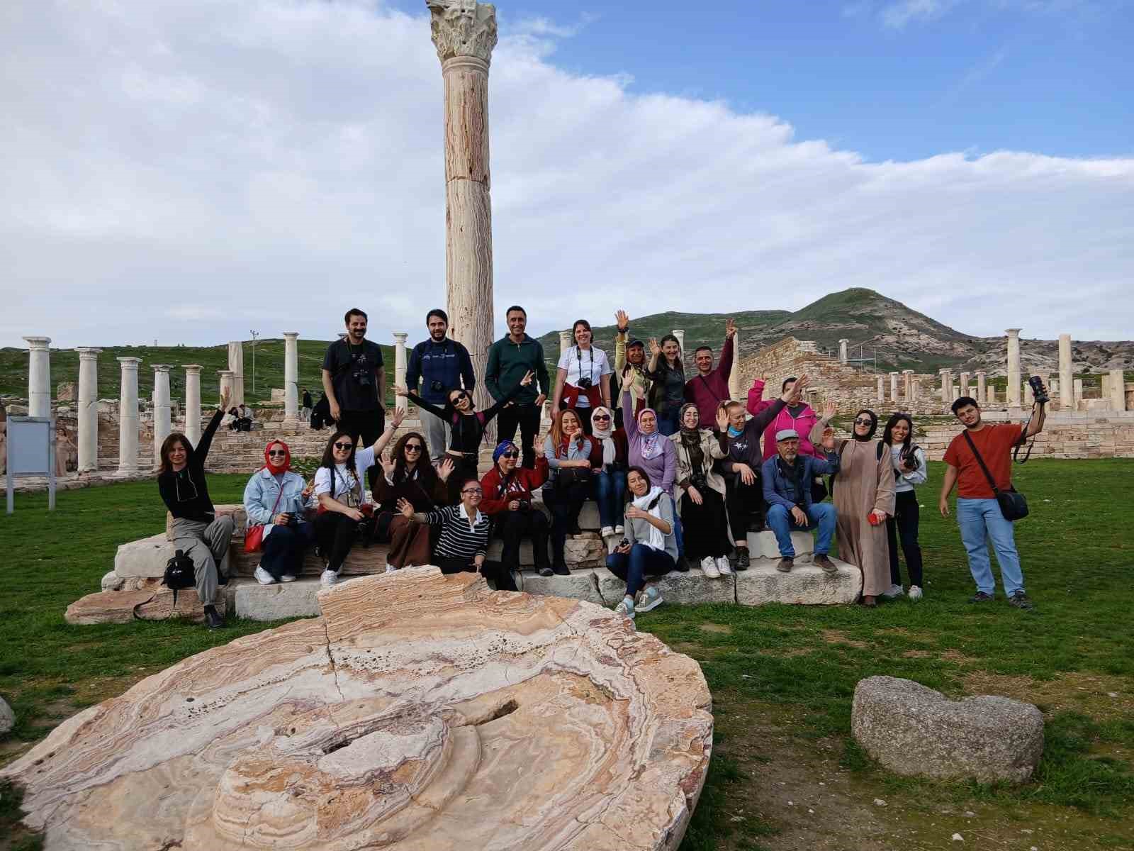 Fotoğrafçılar Buldan’da sahaya indi
