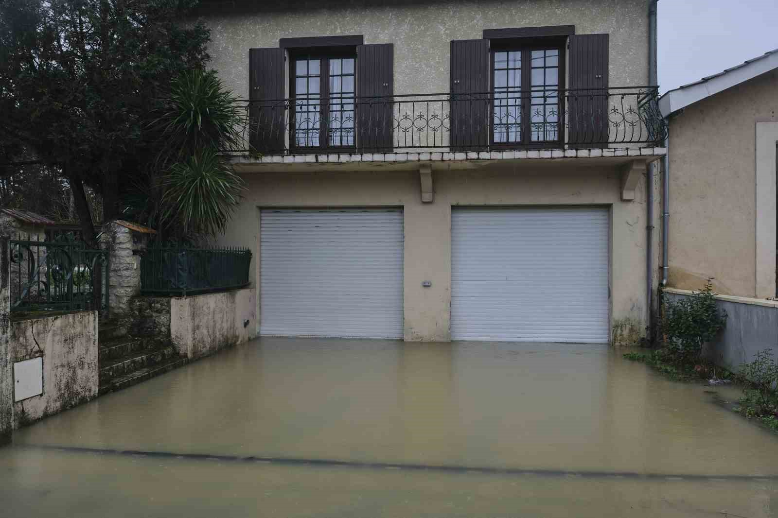 Fransa ve İspanya’yı Nils Fırtınası vurdu: 3 ölü
