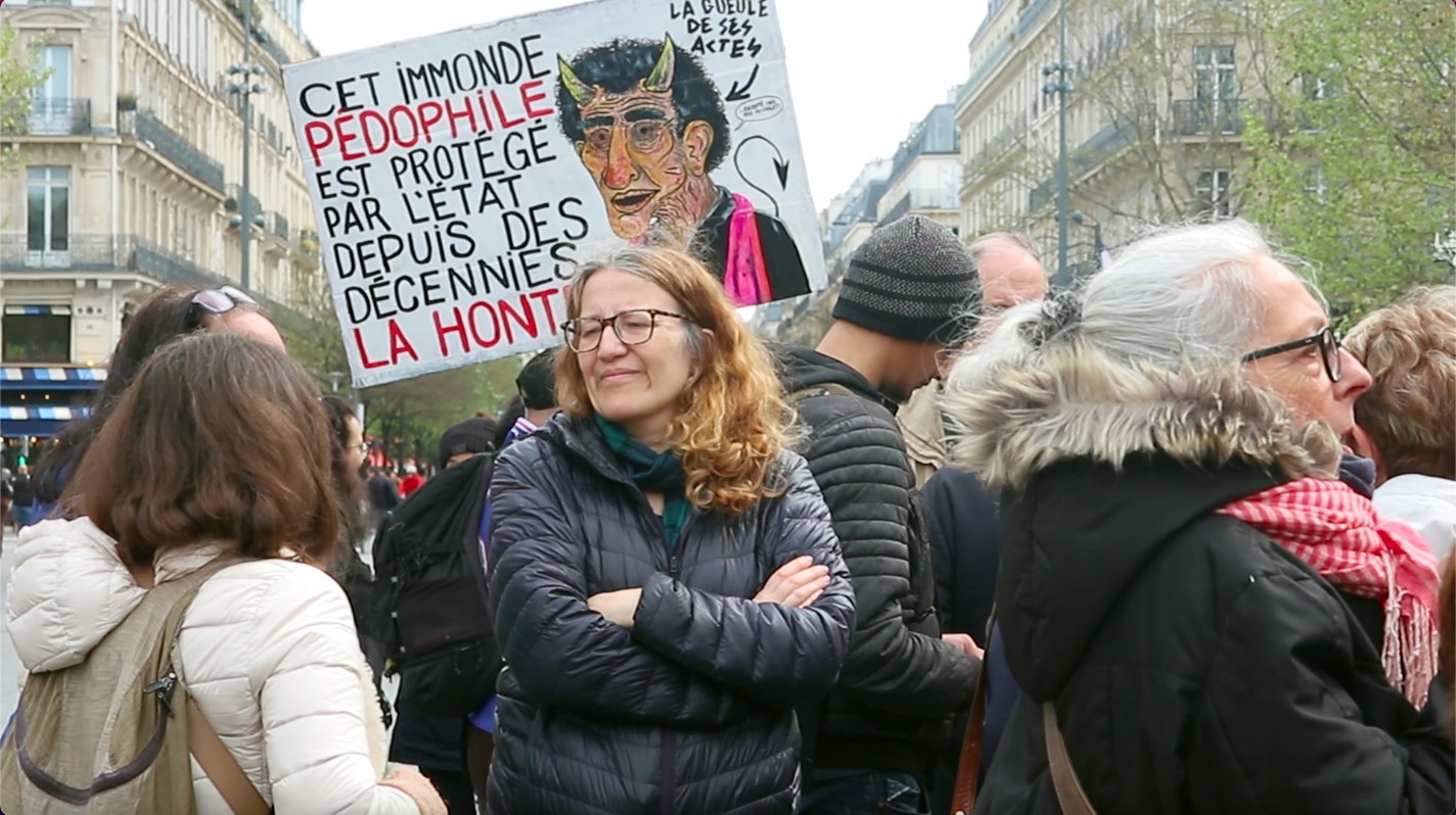 Fransa’da çocuk istismarlarına karşı "Çocuğuma Dokunma" protestosu
Fransa’da çocuk istismarlarına karşı "Çocuğuma Dokunma" protestosu