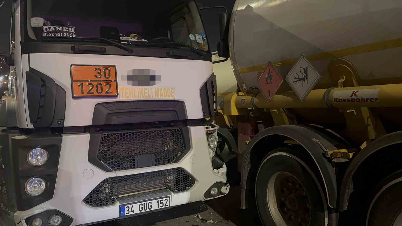 Freni boşalan tanker zincirleme kazaya sebep oldu: 1 yaralı
