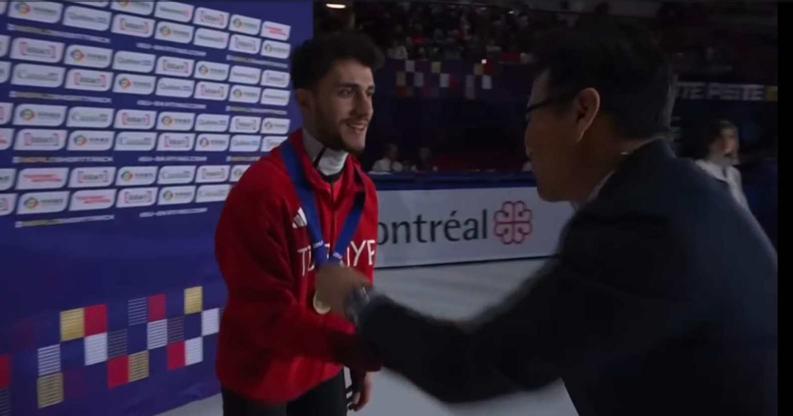 Furkan Akar’dan tarihi madalya
