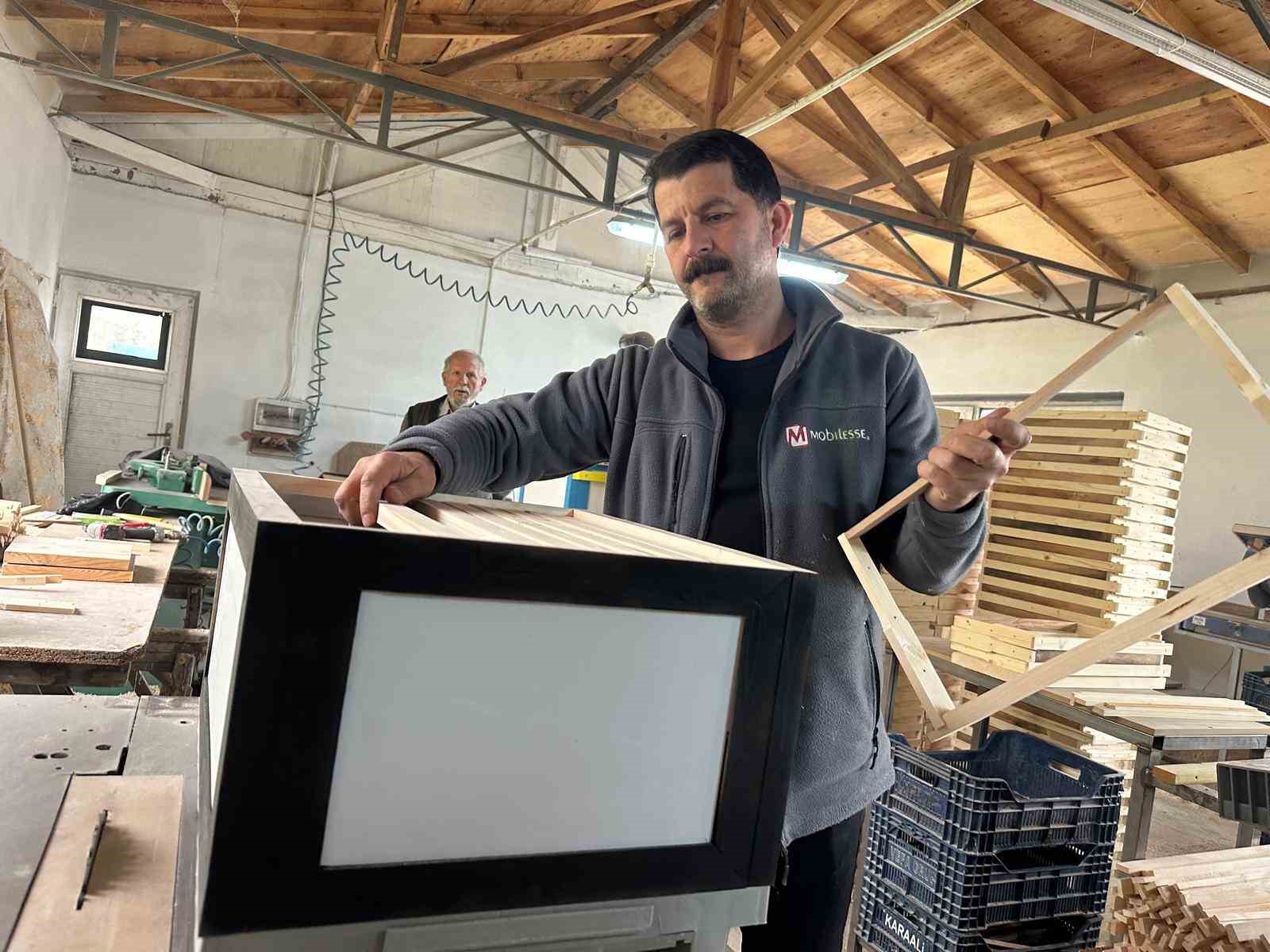 Futbolda rekabet arıcılara yansıdı; renkli kovanlar revaçta
