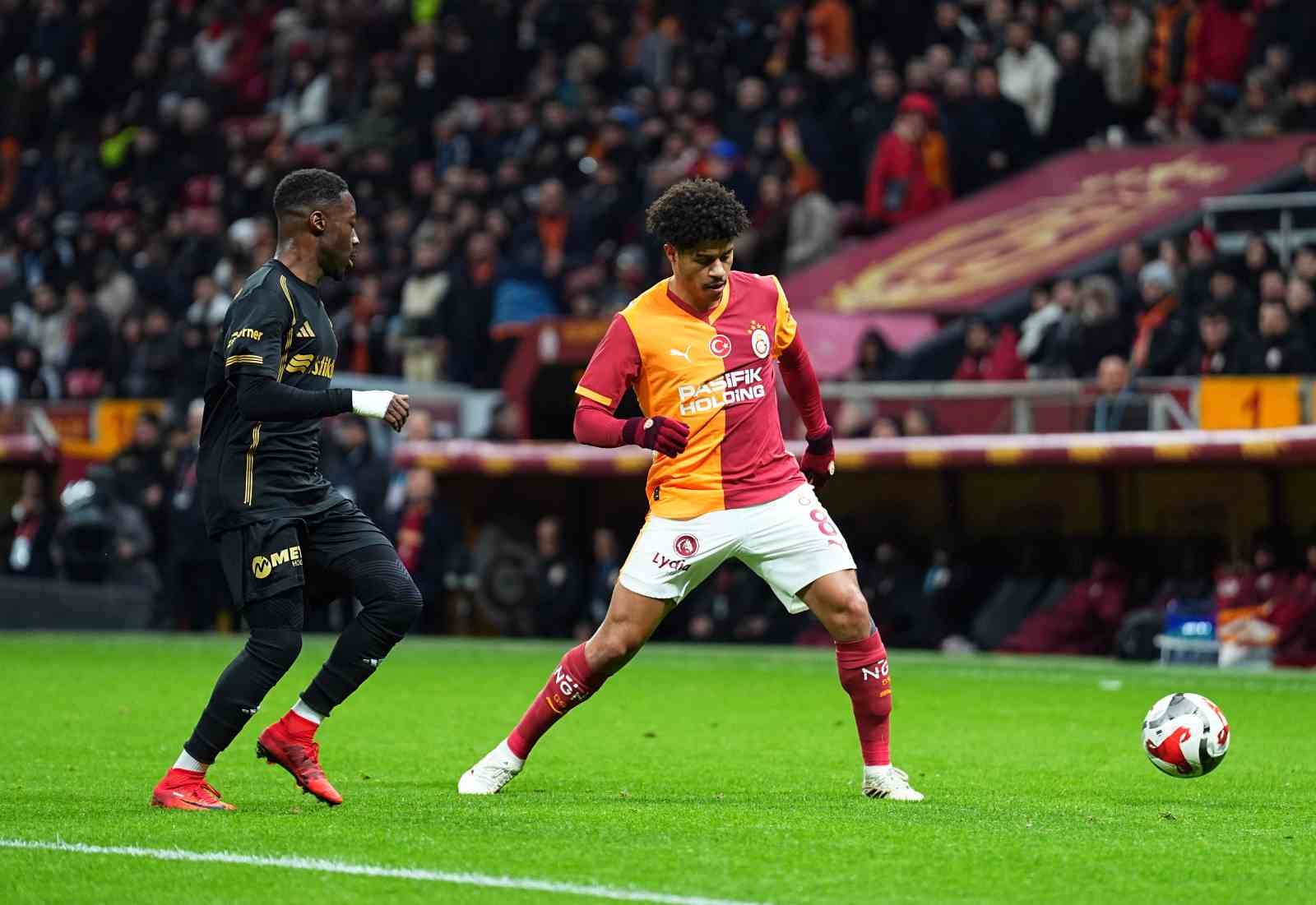 Gabriel Sara’dan üst üste goller
