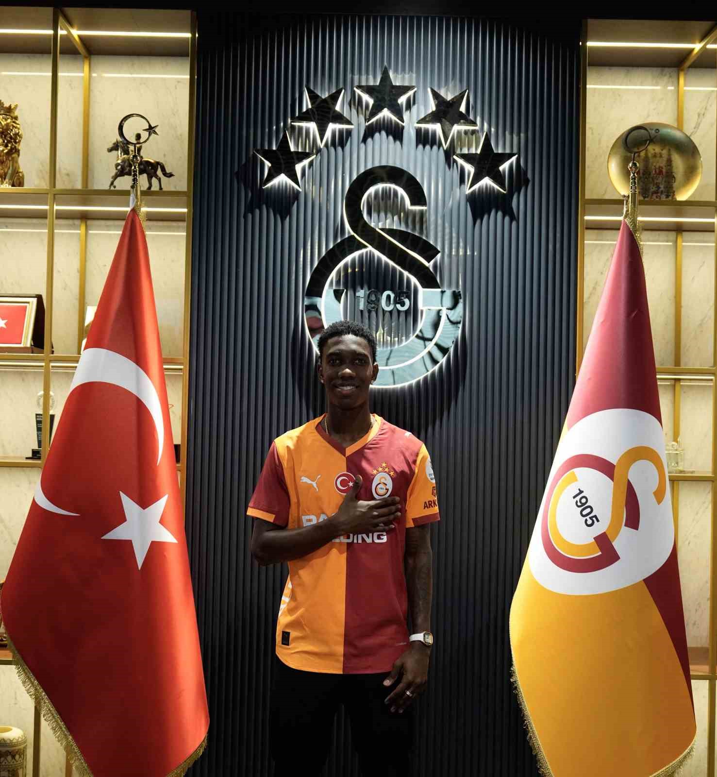 Galatasaray, 5 futbolcu transfer etti
