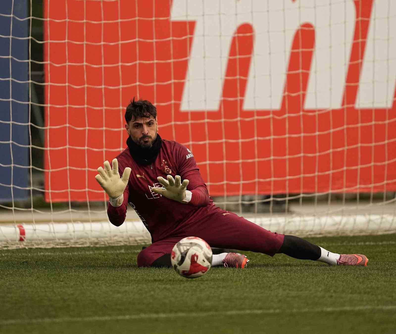 Galatasaray, Alanyaspor maçı hazırlıklarına başladı
