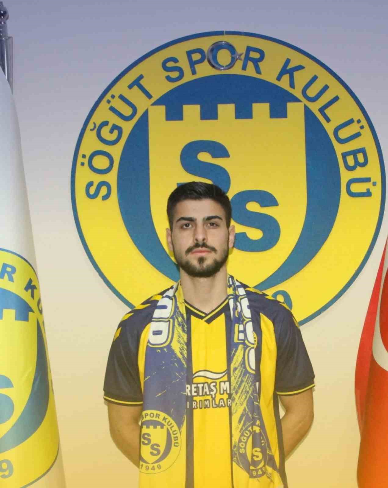 Galatasaray altyapısından yetişen genç futbolcu Söğütspor’a transfer oldu
Galatasaray altyapısından yetişen genç futbolcu Söğütspor’a transfer oldu