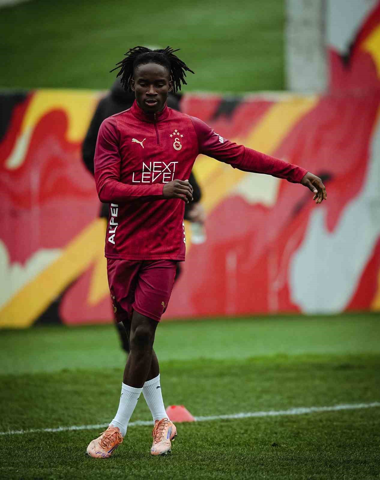 Galatasaray, Çaykur Rizespor maçı hazırlıklarına başladı
