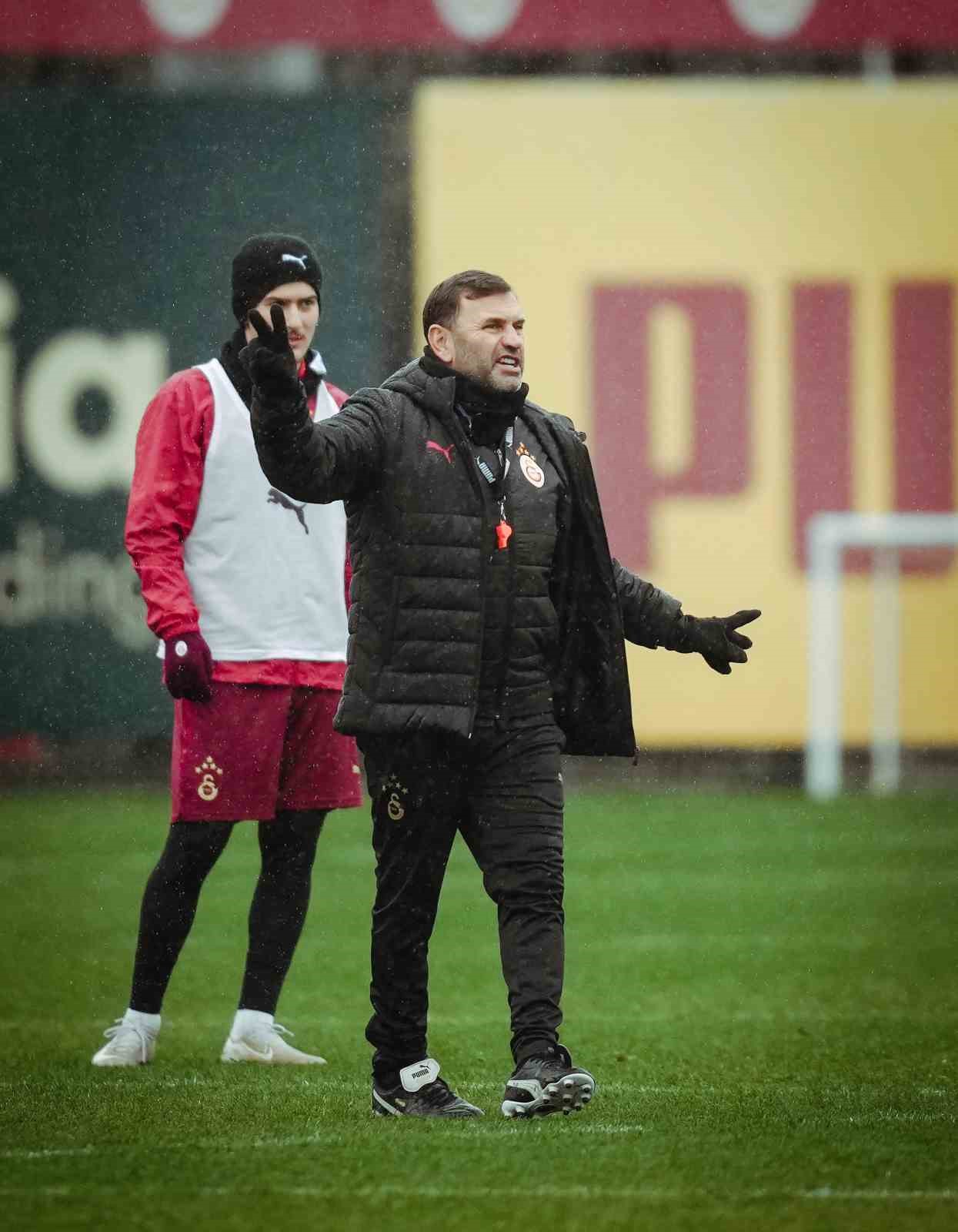 Galatasaray, İstanbulspor maçının hazırlıklarına başladı
