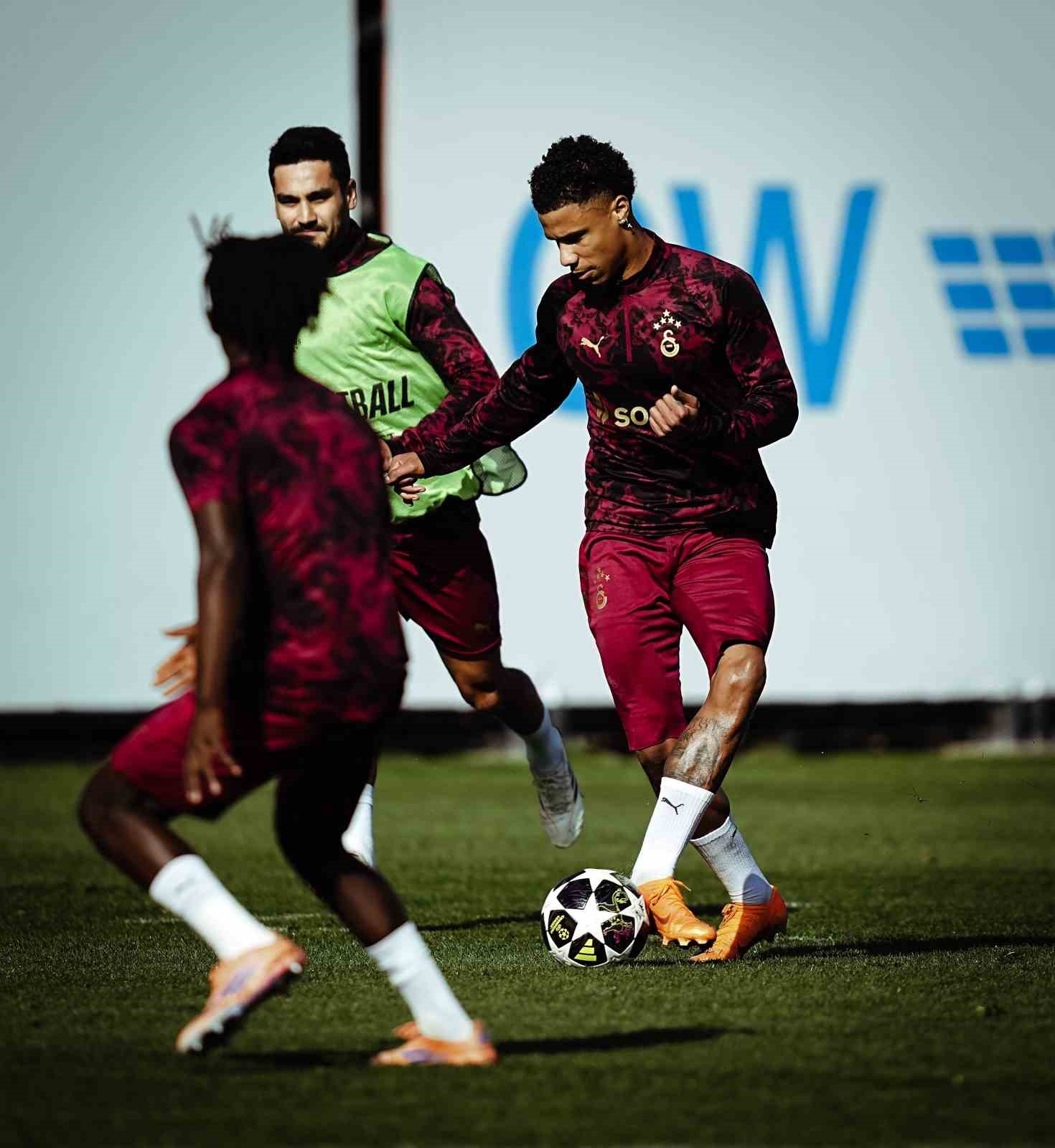 Galatasaray, Juventus maçı hazırlıklarına devam etti
