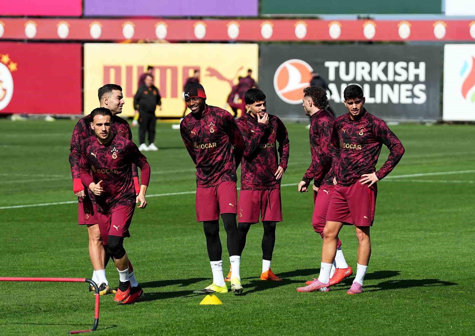 Galatasaray, Juventus maçı hazırlıklarını tamamladı
