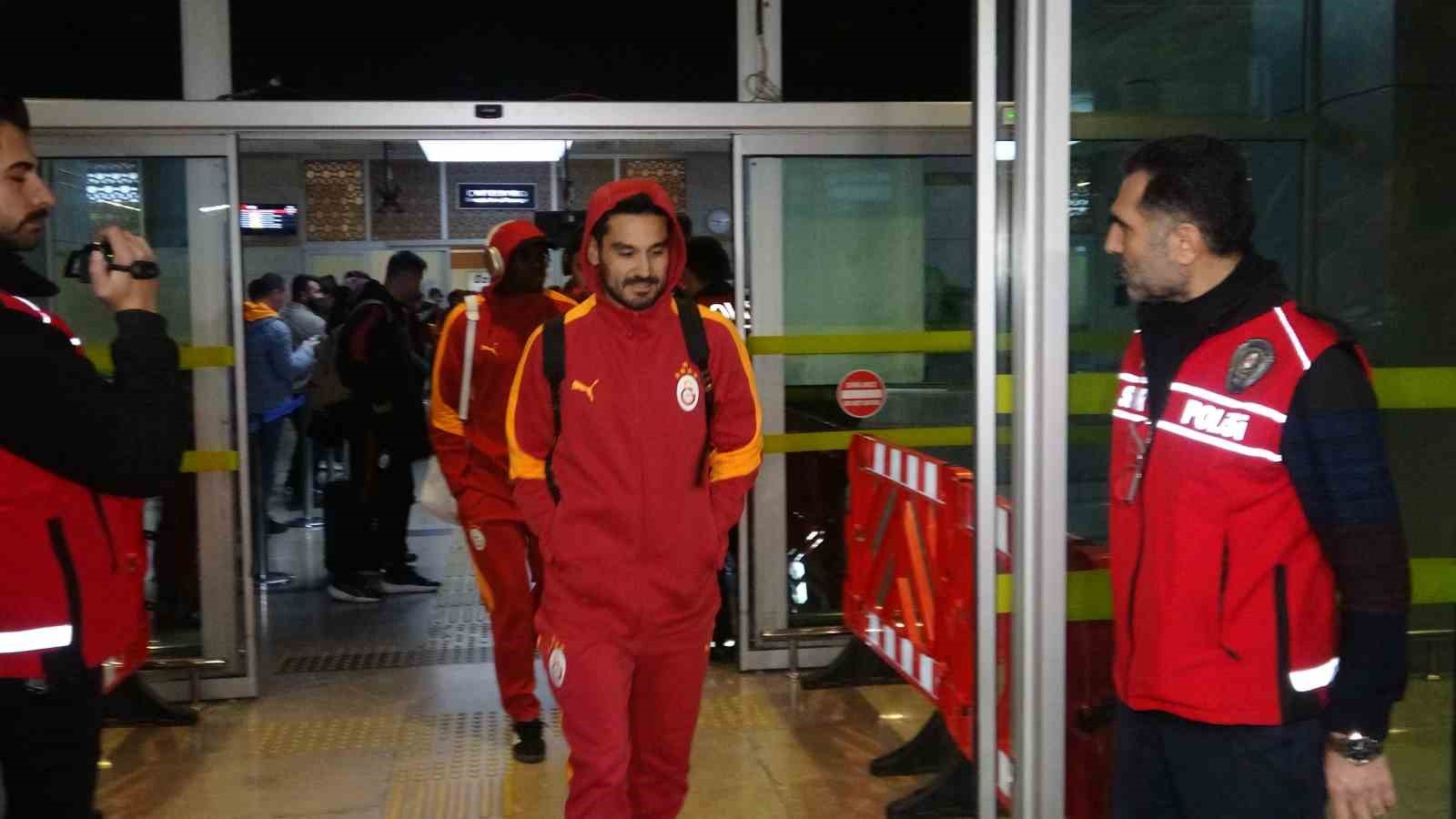 Galatasaray kafilesi Konya’ya geldi
